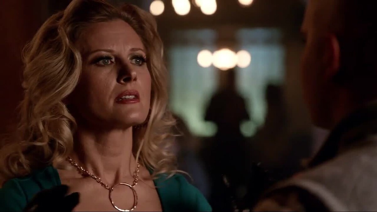 卡丽-安·弗莱明去世