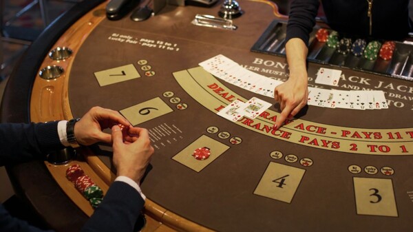 How Do Canadian and South American Gambling Laws Compare?