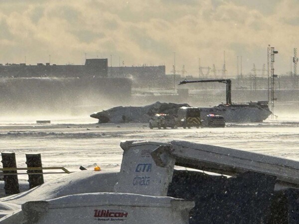 Delta Airlines Flight Accident in Toronto
