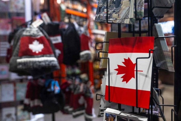 Decline of the Canadian Dollar and Mexican Peso